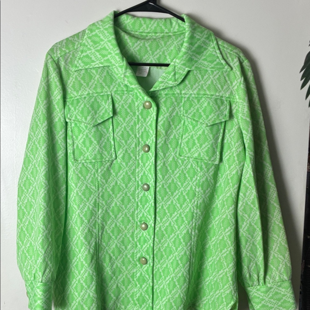 Vibrant Green Soft Polyester Button-Up Shirt​